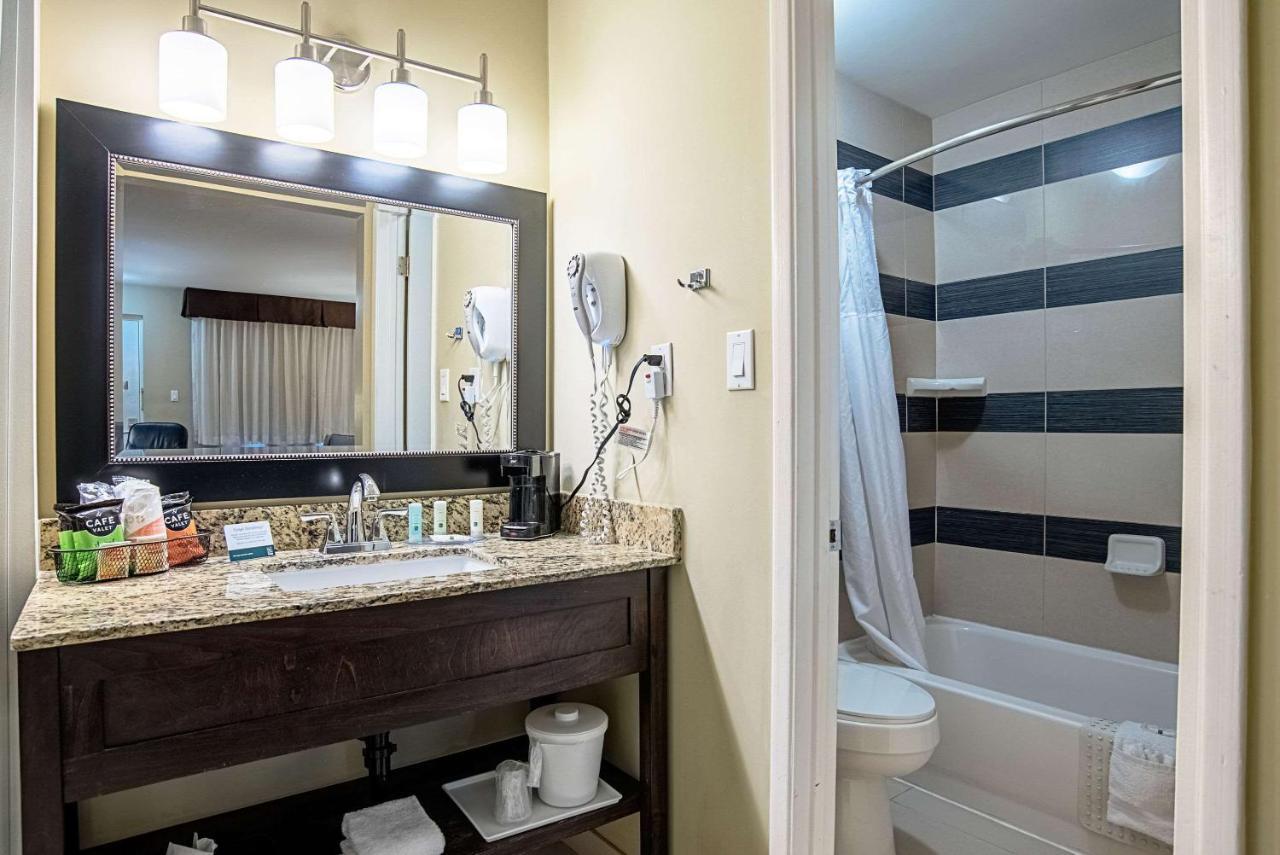 Quality Inn & Suites Phoenix Nw - Sun City Youngtown Zewnętrze zdjęcie
