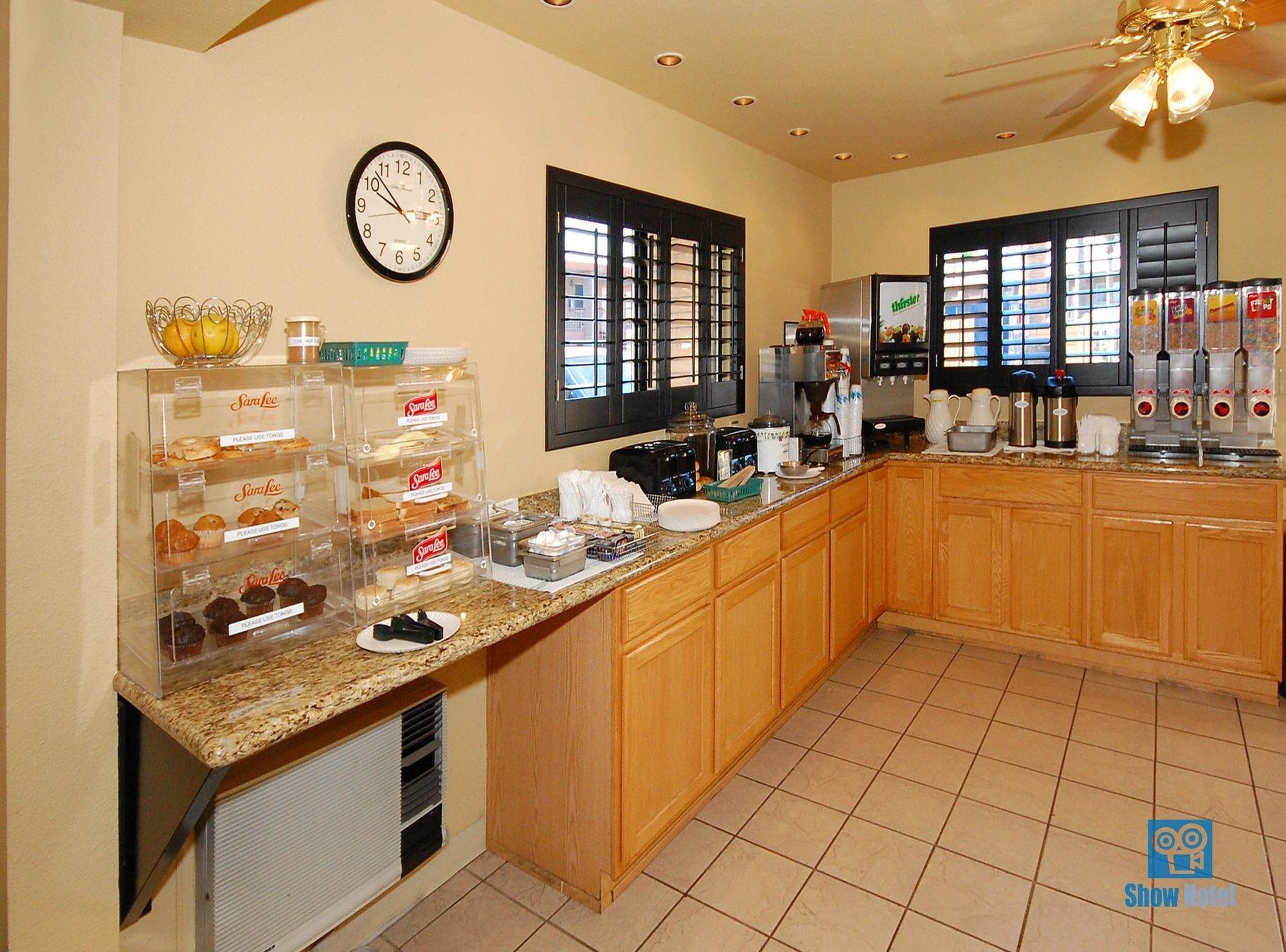 Quality Inn & Suites Phoenix Nw - Sun City Youngtown Zewnętrze zdjęcie