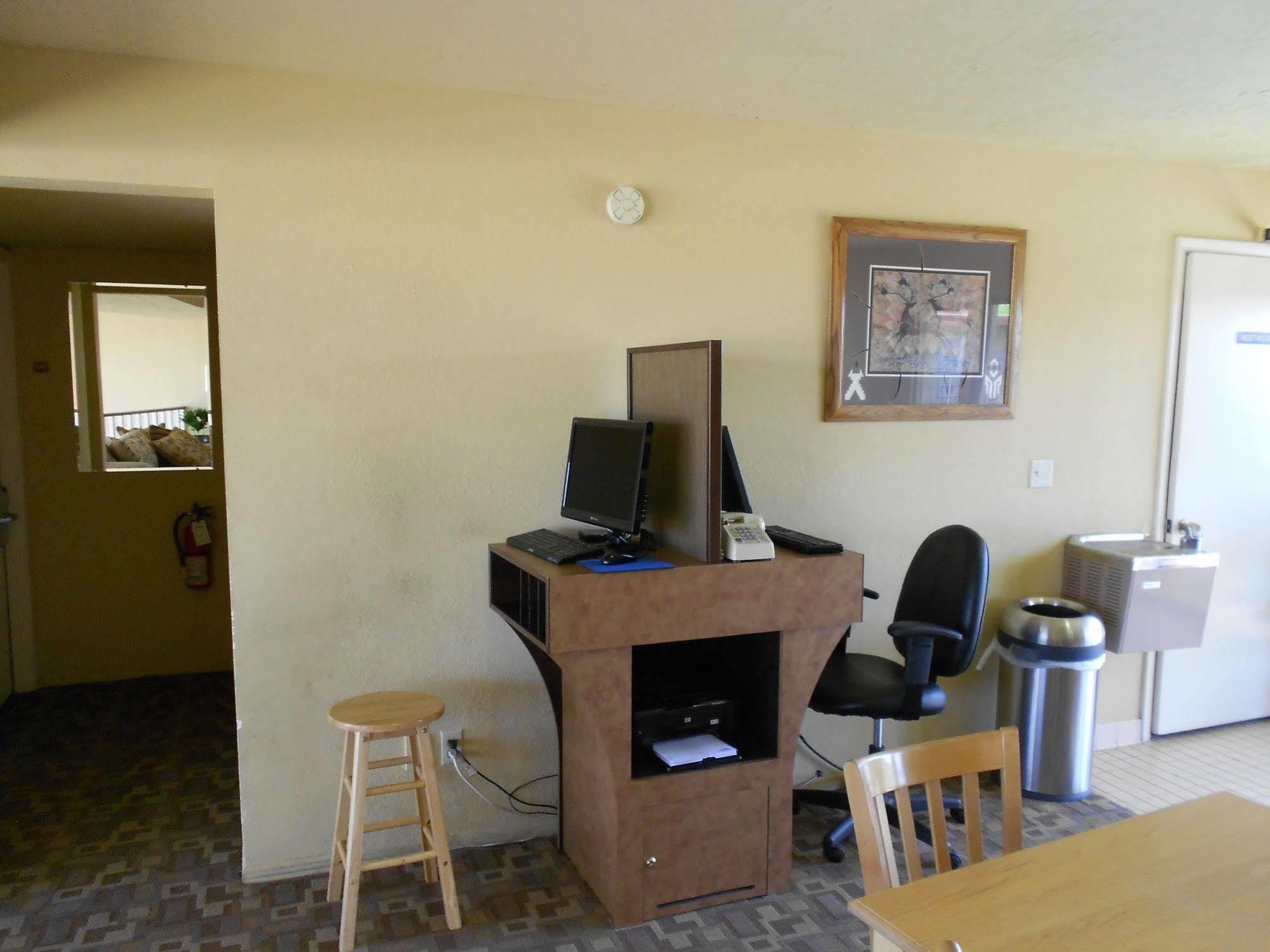 Quality Inn & Suites Phoenix Nw - Sun City Youngtown Zewnętrze zdjęcie
