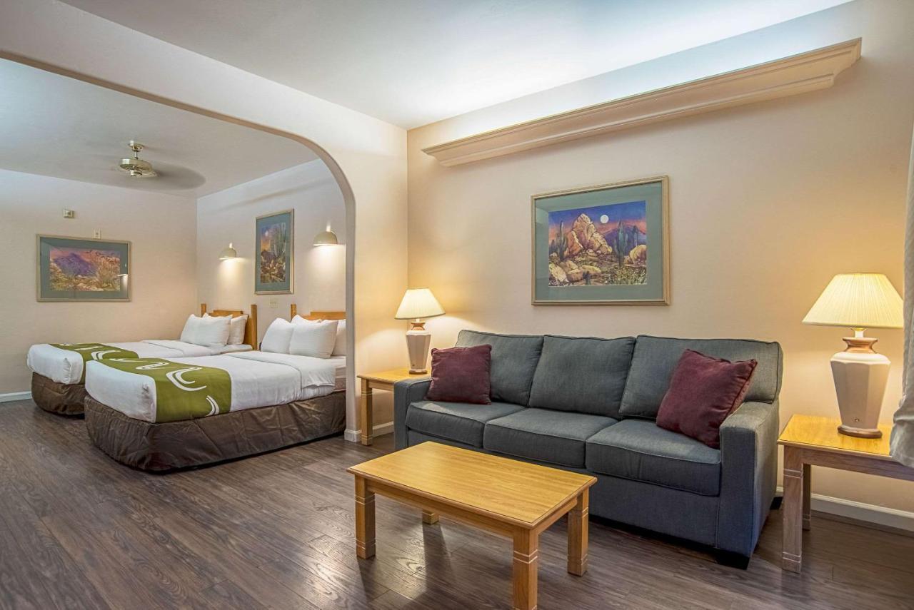 Quality Inn & Suites Phoenix Nw - Sun City Youngtown Zewnętrze zdjęcie